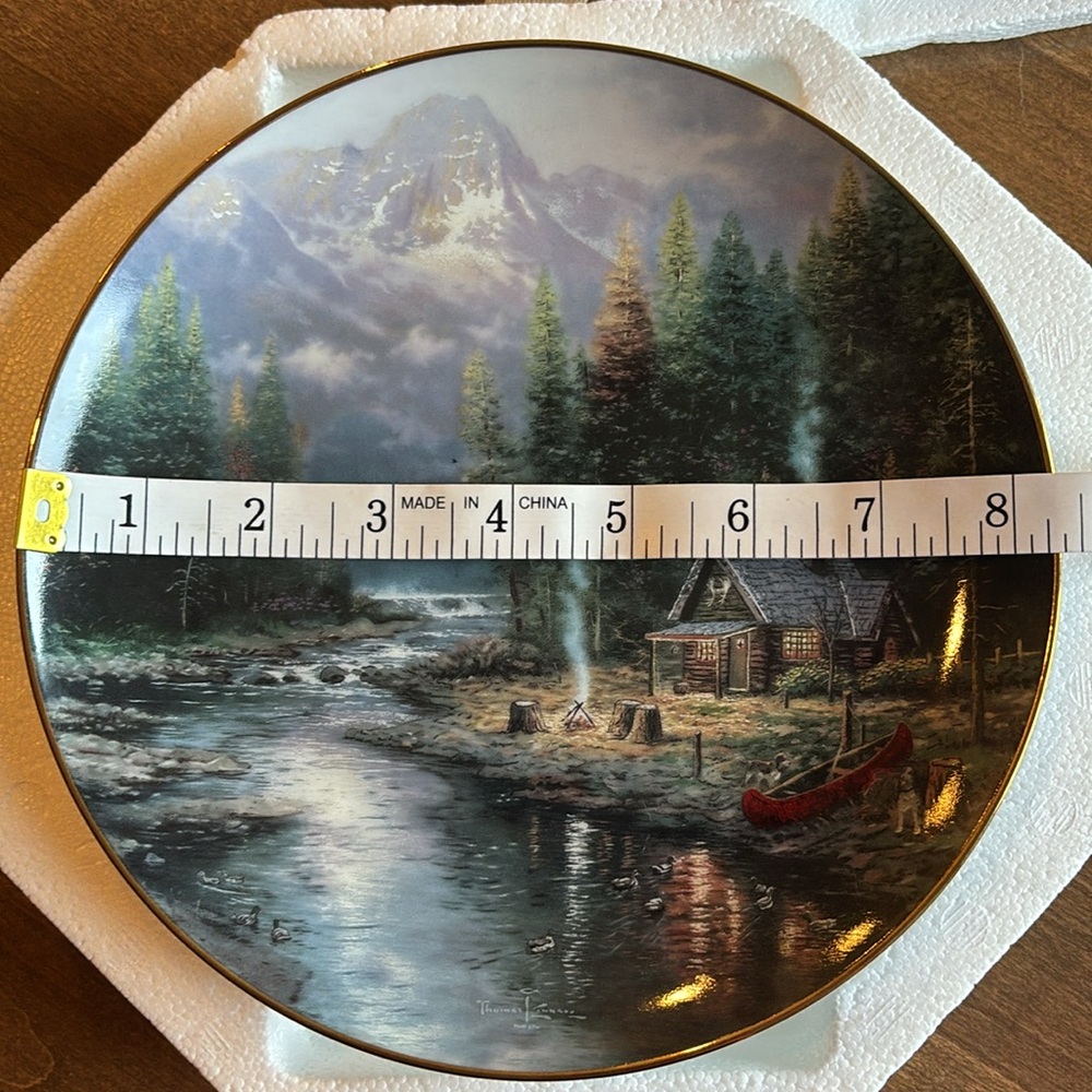 Thomas Kinkade’s “A Quiet Evening at Riverlodge” Vintage Decorative Plate - Picture 6 of 6